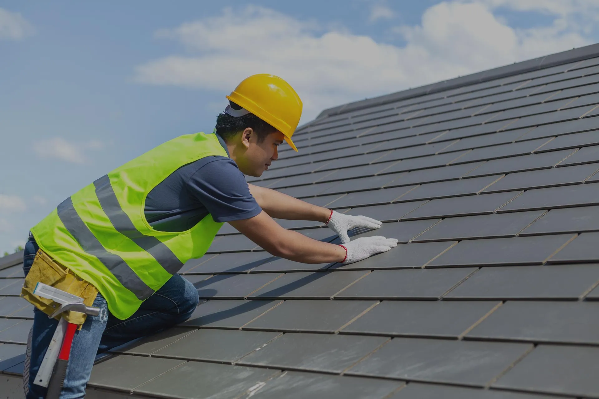 How Roofing Contractors Ensure Quality Workmanship?